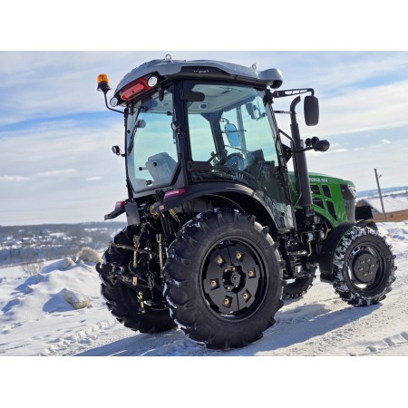 Трактор Terra Force 554LUX Pro із просторою кабіною, 50 к.с, 4х4, кондиціонер, Євронавіска на гаках з сергою